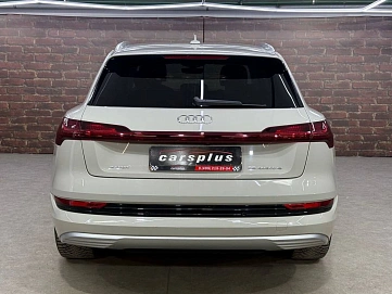 Audi e-tron, 2019г, полный привод, автомат