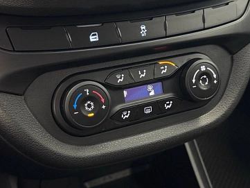 Lada (ВАЗ) Vesta, 2021г, передний привод, механика