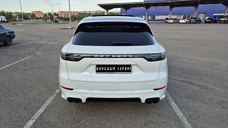Porsche Cayenne, 2018г, полный привод, автомат