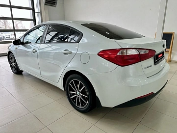 Kia Cerato, 2014г, передний привод, механика