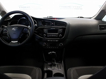 Kia Ceed, 2013г, передний привод, автомат