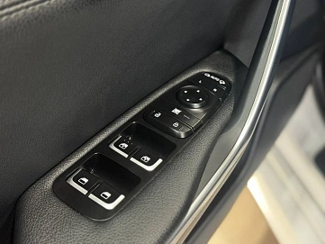 Kia Stinger, 2018г, полный привод, автомат