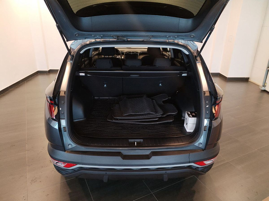 Hyundai , 2021г., передний привод, автомат