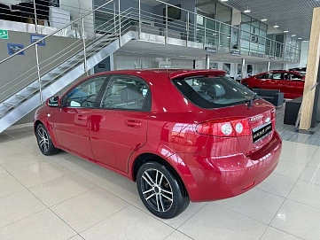 Chevrolet Lacetti, 2012г, передний привод, автомат