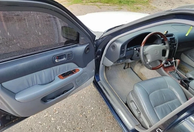 Lexus LS, 1994г, задний привод, автомат
