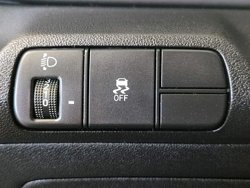 Hyundai Elantra, 2021г, передний привод, автомат