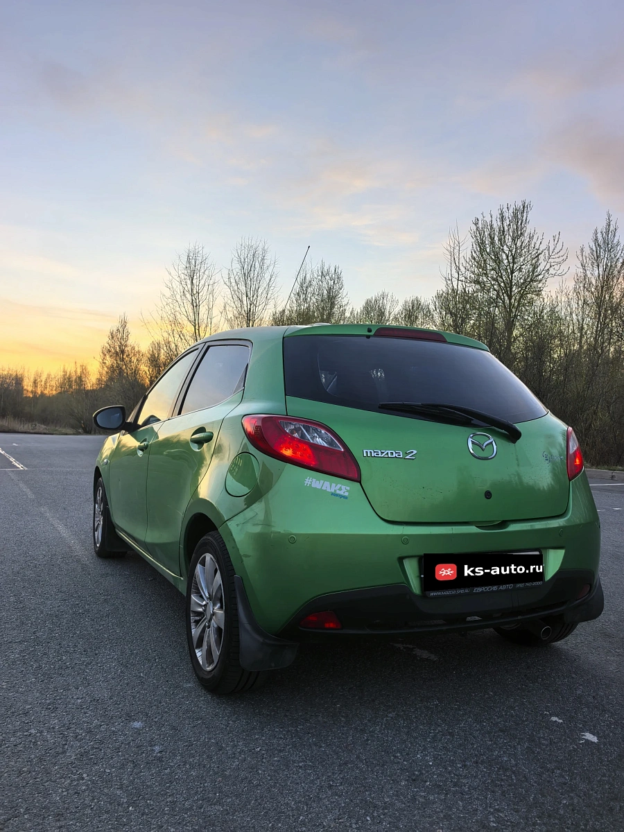 Mazda 2, 2011г., передний привод, автомат