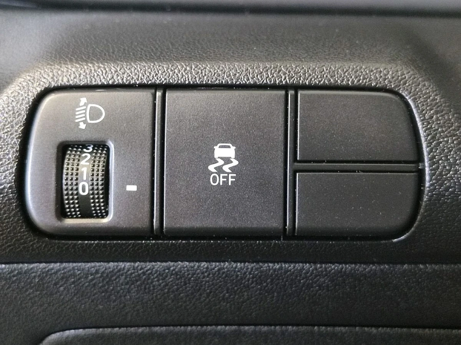 Hyundai Elantra, 2021г., передний привод, автомат