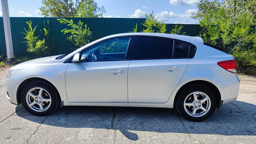 Chevrolet Cruze, 2012г., передний привод, механика