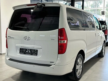 Hyundai Grand Starex, 2015г, полный привод, автомат