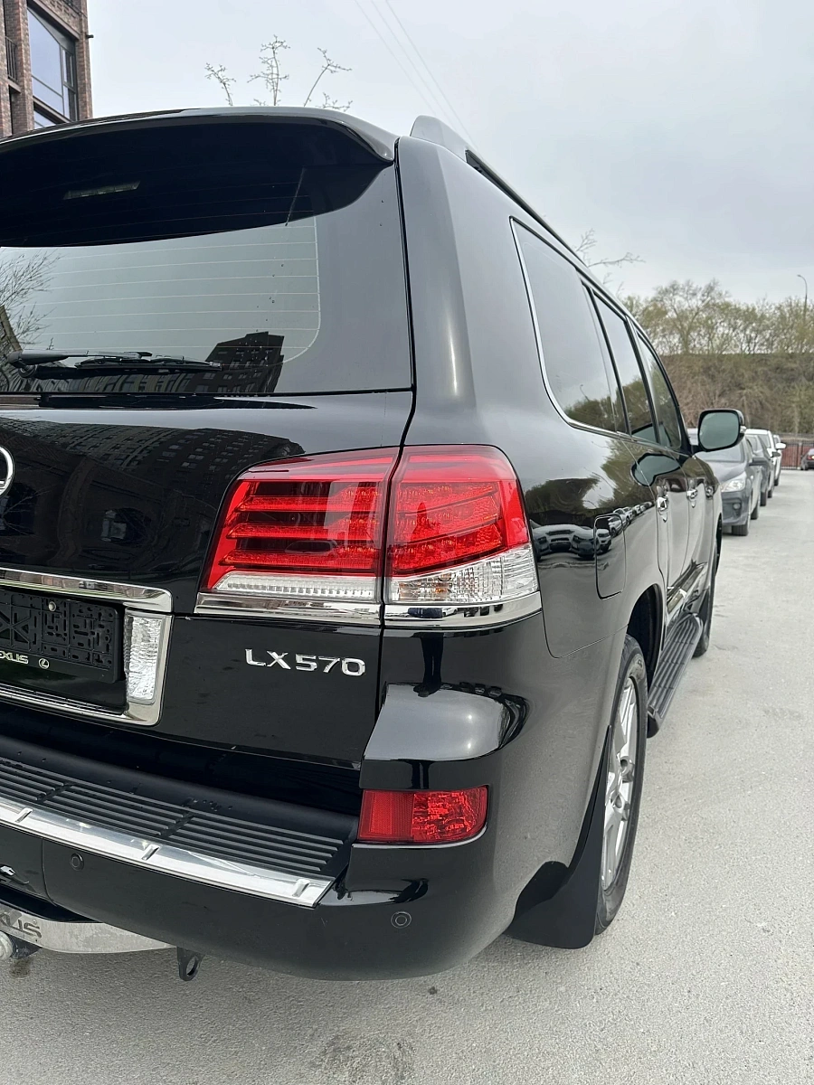 Lexus LX, 2012г., полный привод, автомат