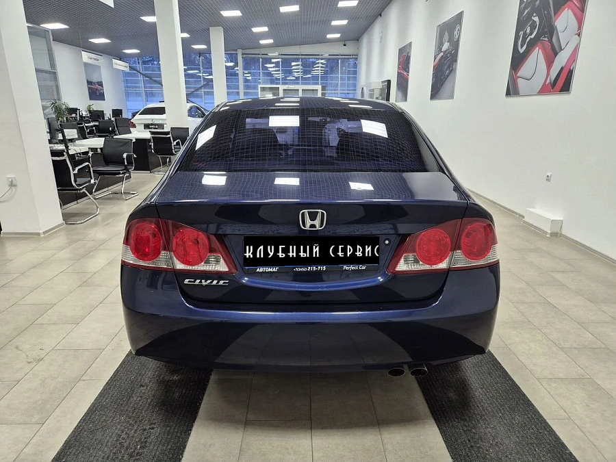 Honda Civic, 2008г., передний привод, механика