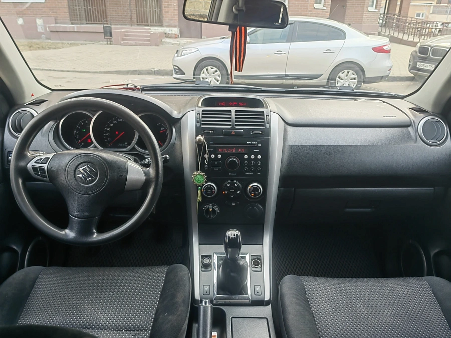 Suzuki Grand Vitara, 2008г., полный привод, механика