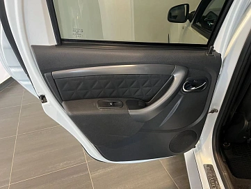 Renault Duster, 2018г, передний привод, автомат