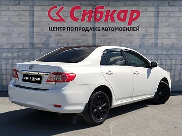 Toyota Corolla, 2011г, передний привод, механика