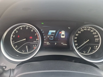 Toyota Camry, 2019г, передний привод, автомат