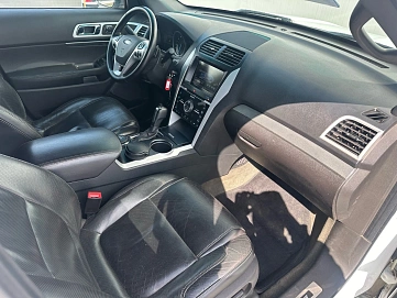 Ford Explorer, 2013г, полный привод, автомат