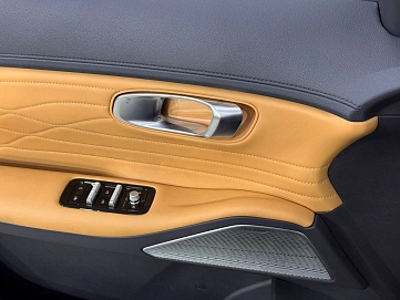 Geely Galaxy Starship 7, 2025г, передний привод, робот