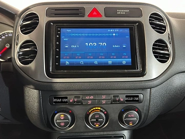 Volkswagen Tiguan, 2009г, полный привод, механика