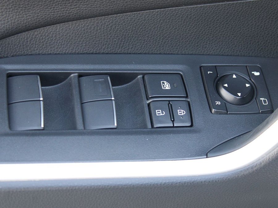 Toyota RAV4, 2019г., полный привод, вариатор