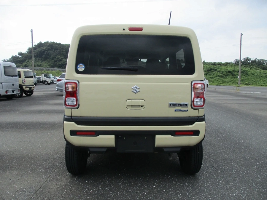 Suzuki Hustler, 2022г., передний привод, вариатор