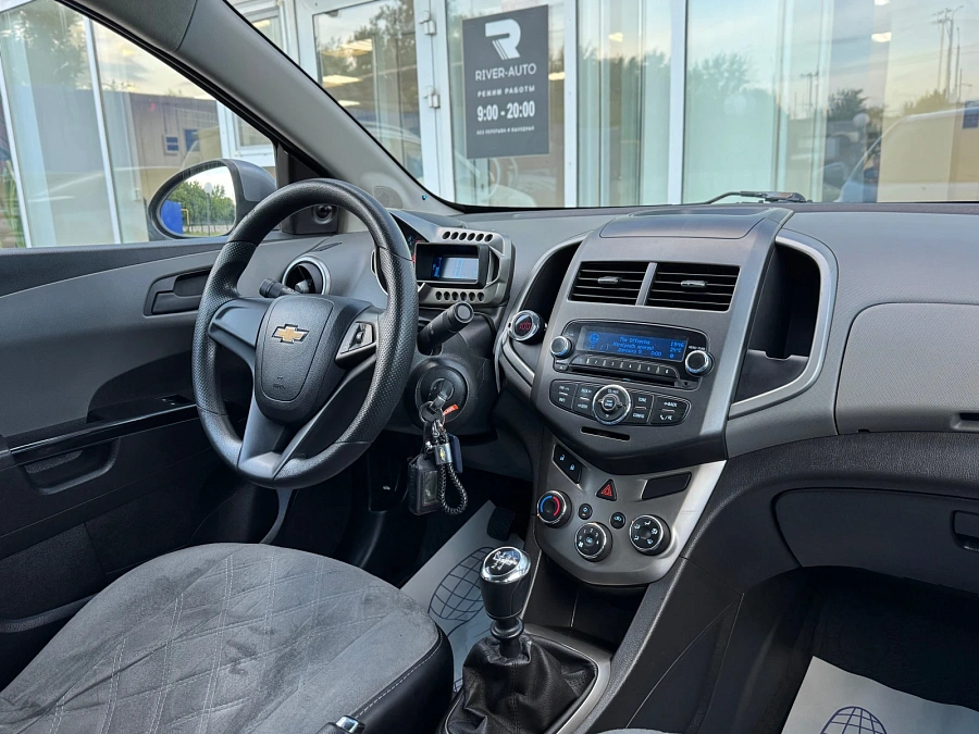 Chevrolet Aveo, 2012г., передний привод, механика