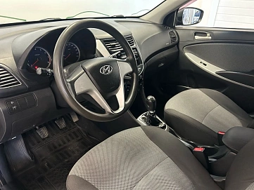 Hyundai Solaris, 2011г, передний привод, механика