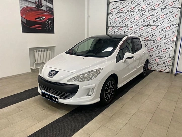 Peugeot 308, 2010г, передний привод, механика