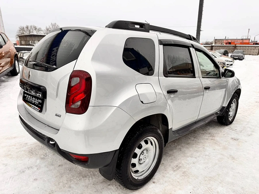 Renault Duster, 2018г., полный привод, автомат