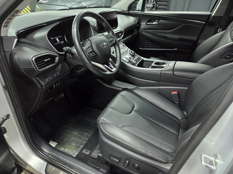 Hyundai Santa Fe, 2023г., полный привод, автомат