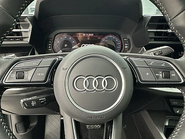 Audi A3, 2021г, передний привод, автомат