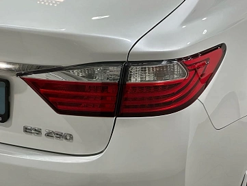 Lexus ES, 2012г, передний привод, автомат