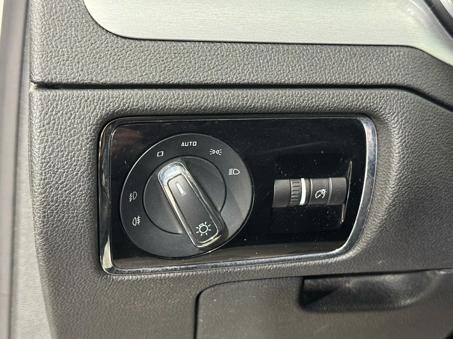 Skoda Superb, 2013г., передний привод, робот