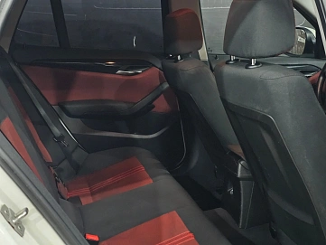 BMW X1, 2012г, задний привод, автомат