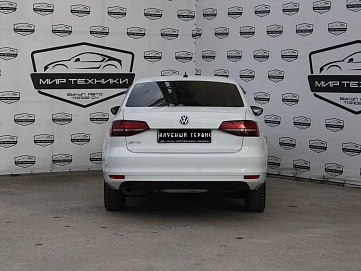 Volkswagen Jetta, 2016г, передний привод, автомат