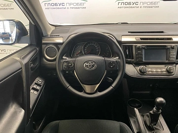 Toyota RAV4, 2014г, передний привод, механика