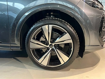 Audi Q5 Sportback, 2025г, полный привод, робот