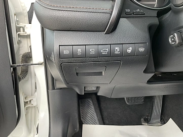 Toyota Camry, 2020г, передний привод, автомат