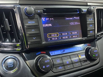 Toyota RAV4, 2013г, полный привод, вариатор