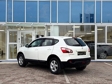 Nissan Qashqai, 2013г, передний привод, вариатор