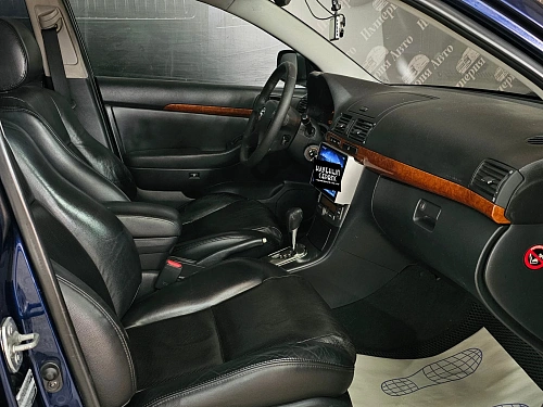 Toyota Avensis, 2007г, передний привод, автомат