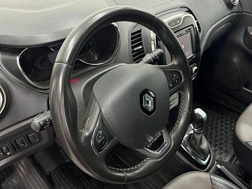 Renault Kaptur, 2018г, передний привод, вариатор