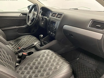 Volkswagen Jetta, 2013г, передний привод, механика