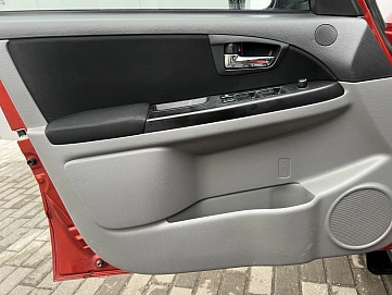 Suzuki SX4, 2010г, передний привод, механика