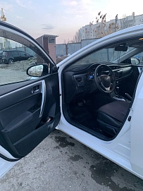 Toyota Corolla, 2014г, передний привод, вариатор