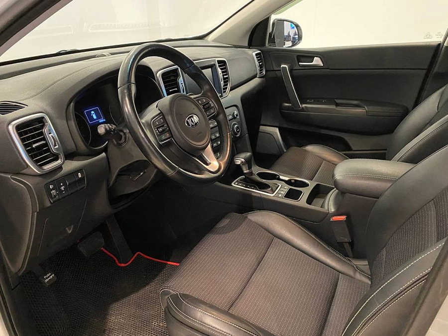 Kia , 2018г., передний привод, автомат