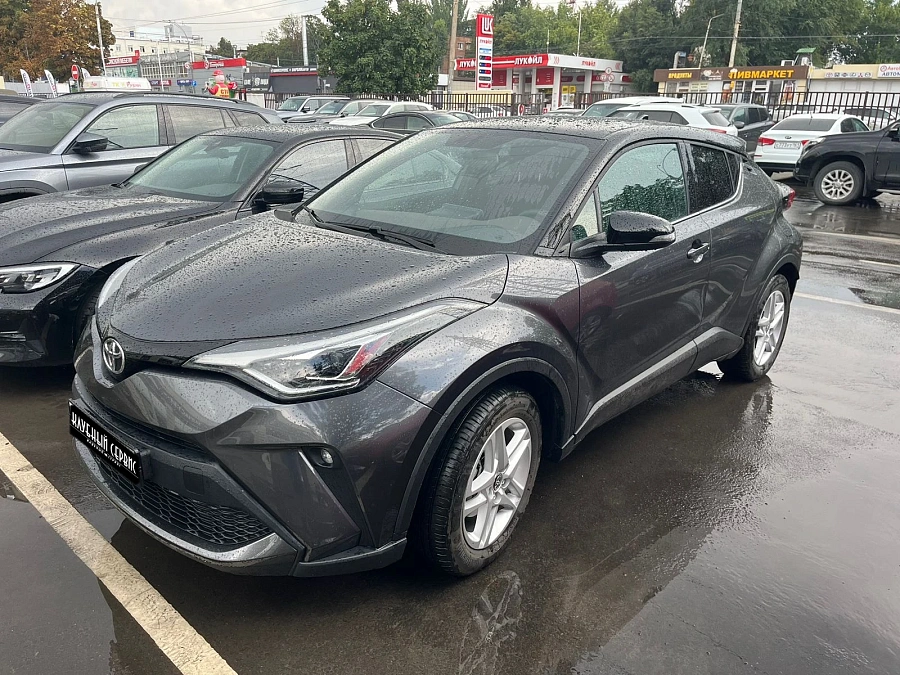 Toyota C-HR, 2022г., полный привод, вариатор