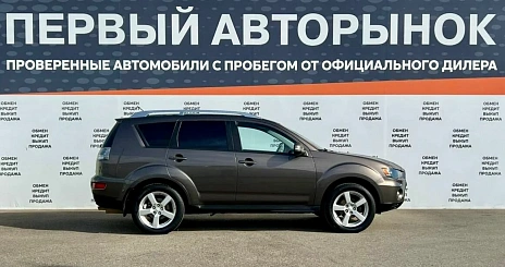 Mitsubishi Outlander, 2010г, передний привод, автомат