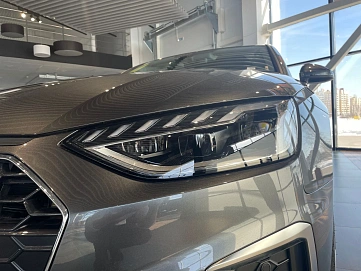 Audi A4, 2023г, передний привод, робот