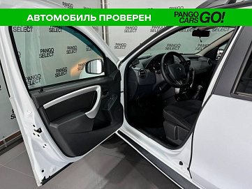 Nissan , 2018г., передний привод, механика